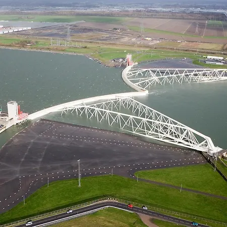 Hotel Rozenburg Ξενοδοχείο Rozenburg