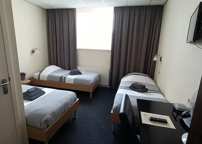 Hotel Rozenburg فندق Rozenburg