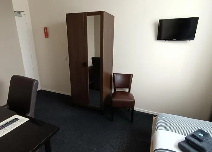 Otel Hotel Rozenburg 3*