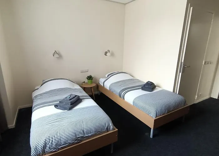 فندق Hotel Rozenburg