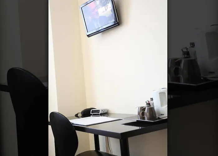 Hotel Rozenburg فندق 3*