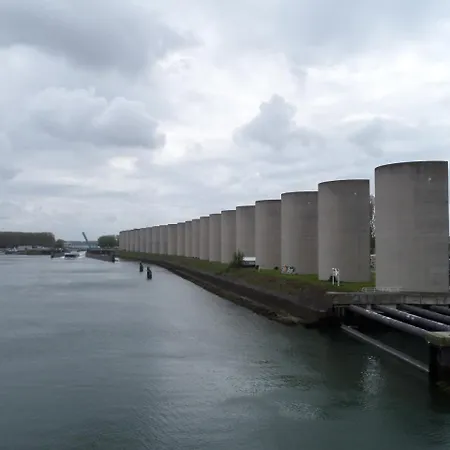 Hotel Rozenburg 3* Rozenburg