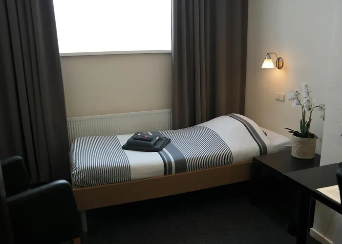 Hotel Rozenburg 3* Rozenburg