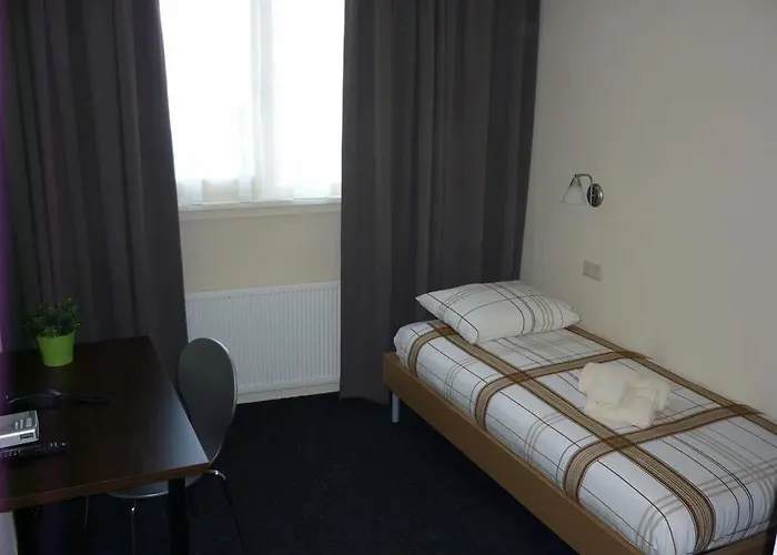 Hotel Rozenburg מלון Rozenburg